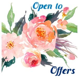 See something you love 💕.....send me an offer!